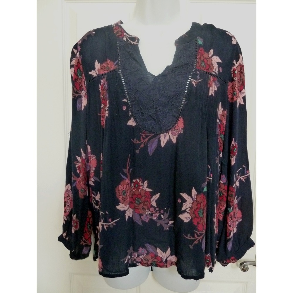 Bila Medium Navy Floral Boho Peasant Blouse Balloon Sleeve Lace V-Neck Gauzy Top